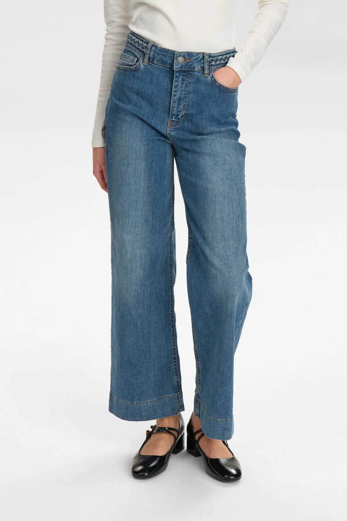 Nuparis Cropped Jeans - Light Denim