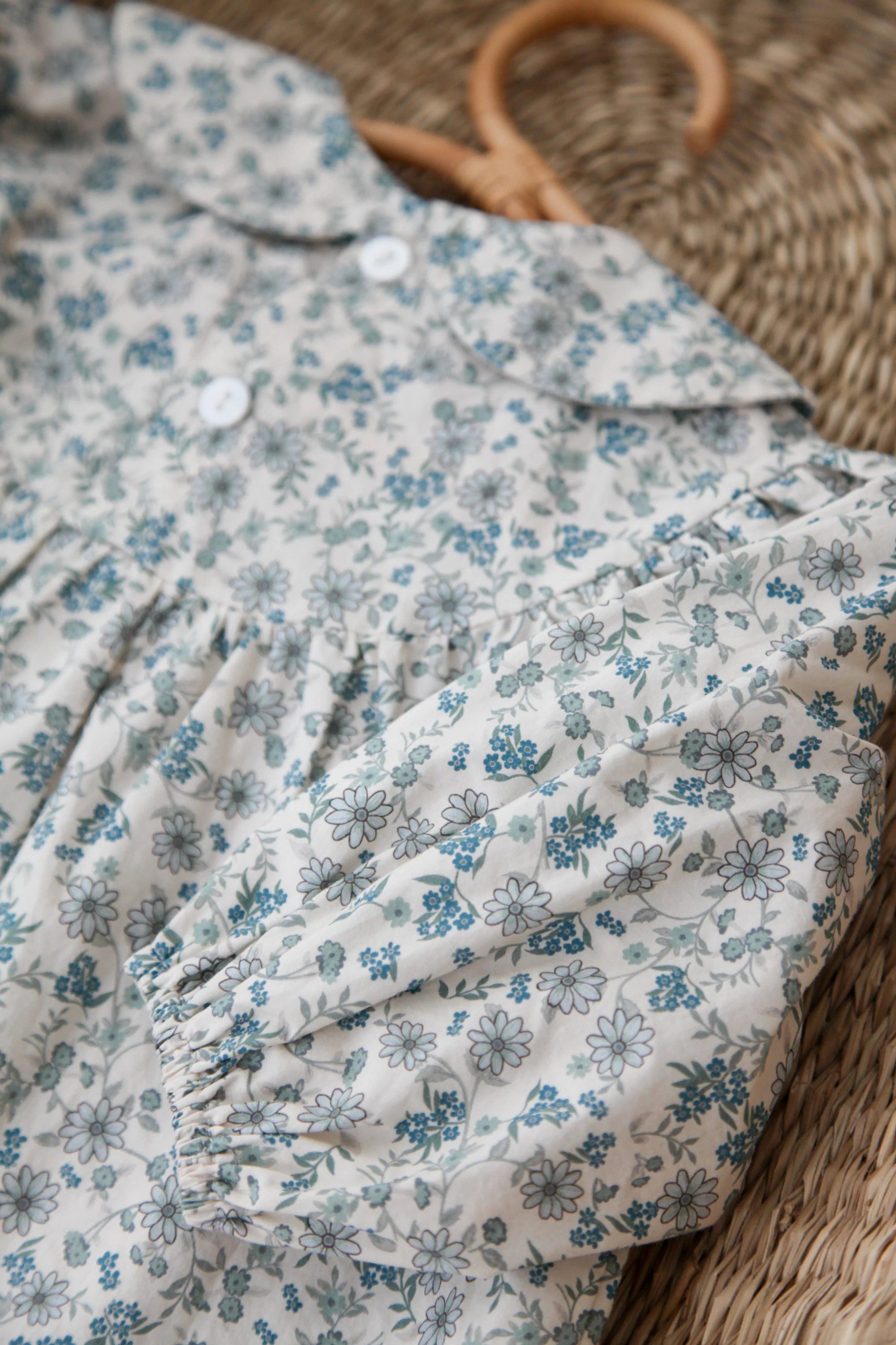Floral Puff Sleeve Blouse