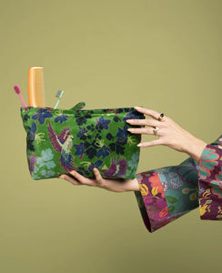 Velvet Wash Bag - Ancolie Vibrant Green